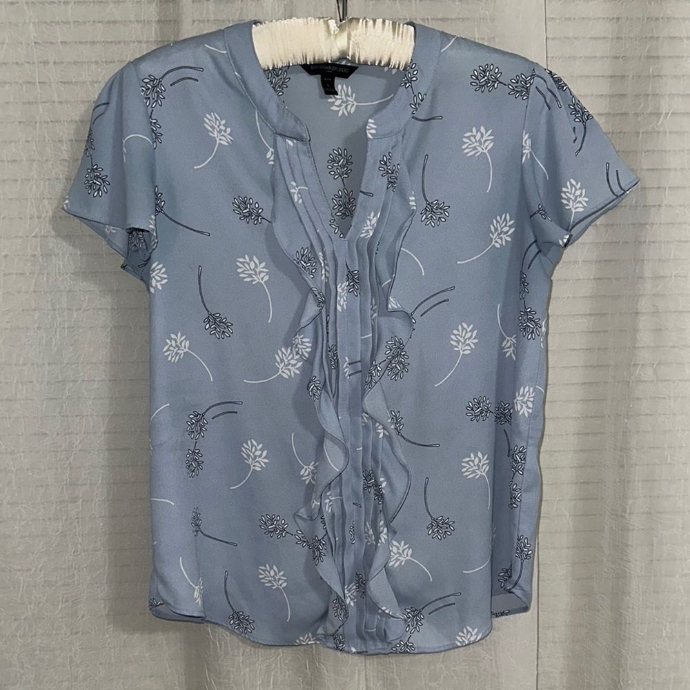 BR SP Light Blue Navy White Printed Pleated Double Ruffle Flitter Sleeve Top